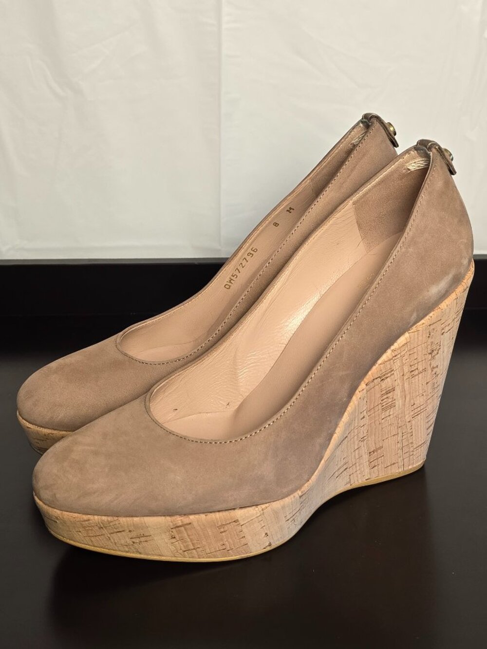 Stuart Weitzman Corkswoon Platform Wedge Pumps in Tan Nubuck Size 8 - Picture 2 of 7